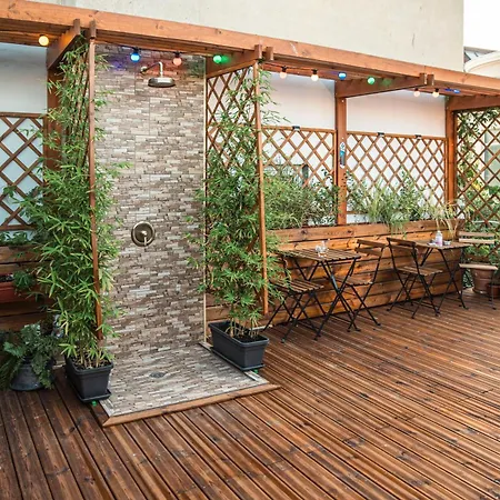 Three Dolphins With Rooftop Terracе 3* Varna