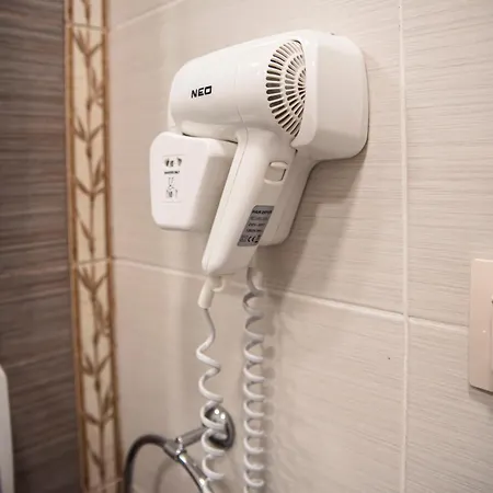 Three Dolphins With A Rooftop Terracе فارنا