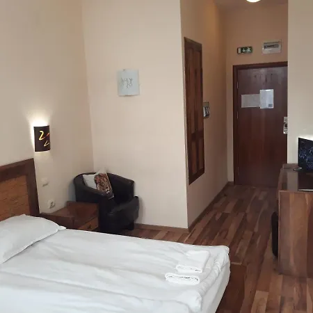 Hotel Three Dolphins With A Rooftop Terracе 3*